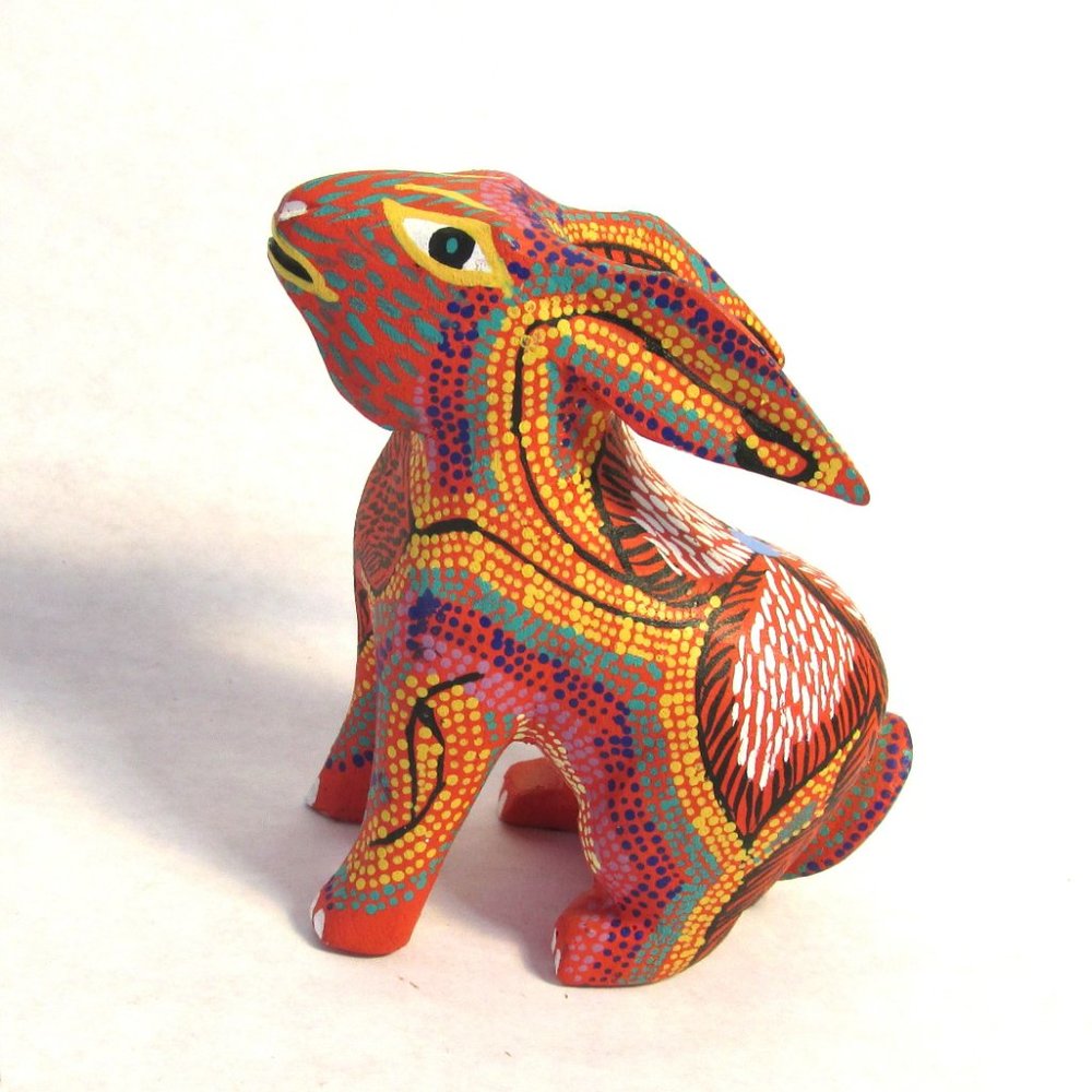 Small Rabbit Alebrije signed by Pepe Santiago